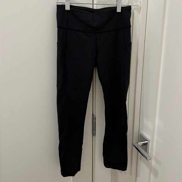 Lululemon Black Cropped Leggings - Picture 1 of 5